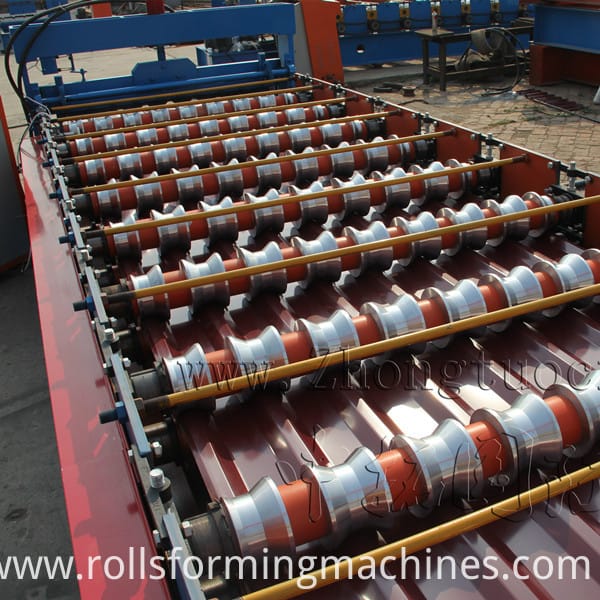 Roof Panel Forming Machine